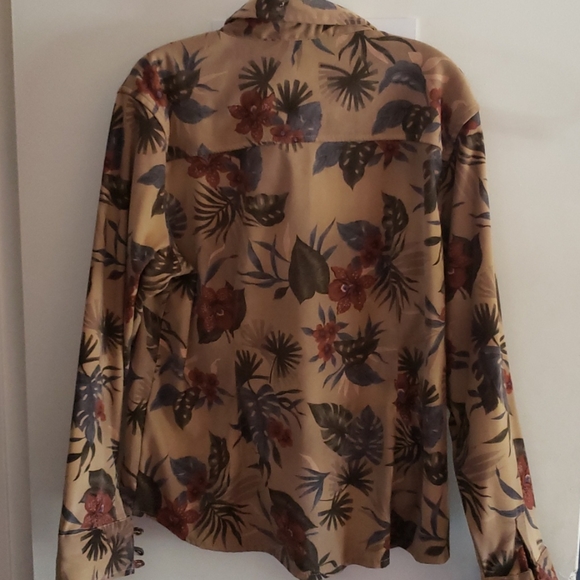 Tropical Velvet Button Up - Picture 2 of 3